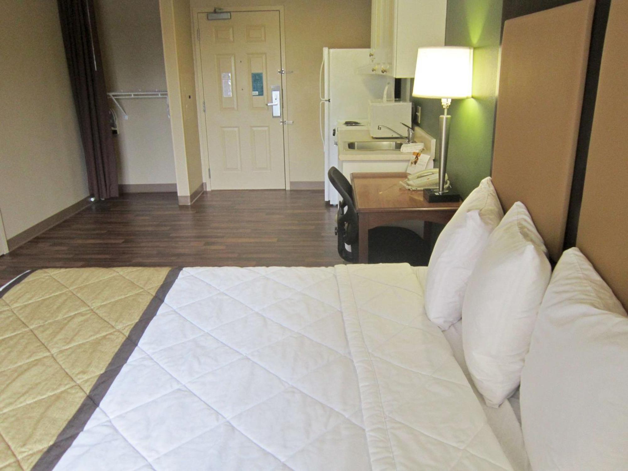 Extended Stay America Suites - Fayetteville - Fort Bragg Экстерьер фото