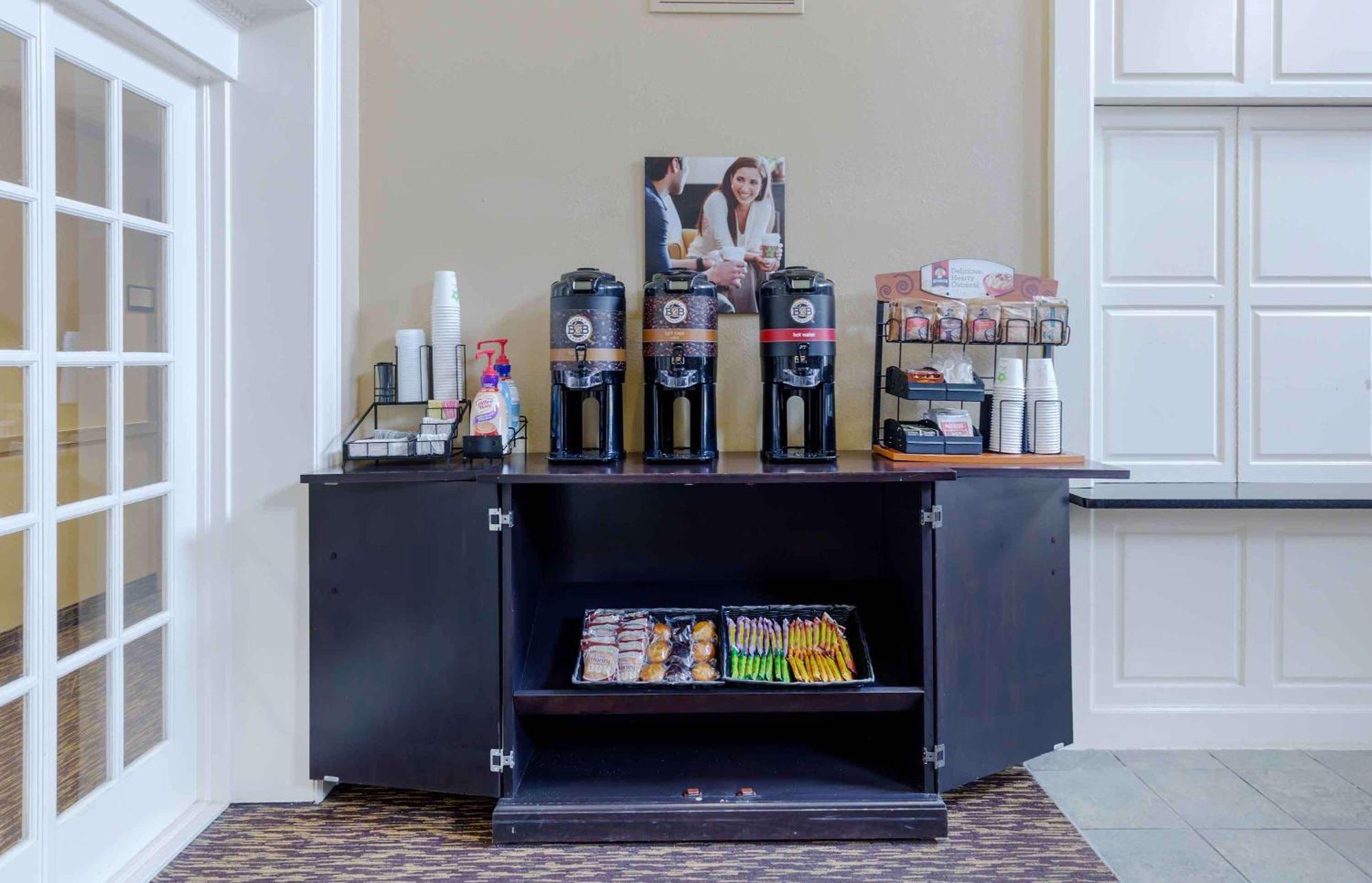 Extended Stay America Suites - Fayetteville - Fort Bragg Экстерьер фото