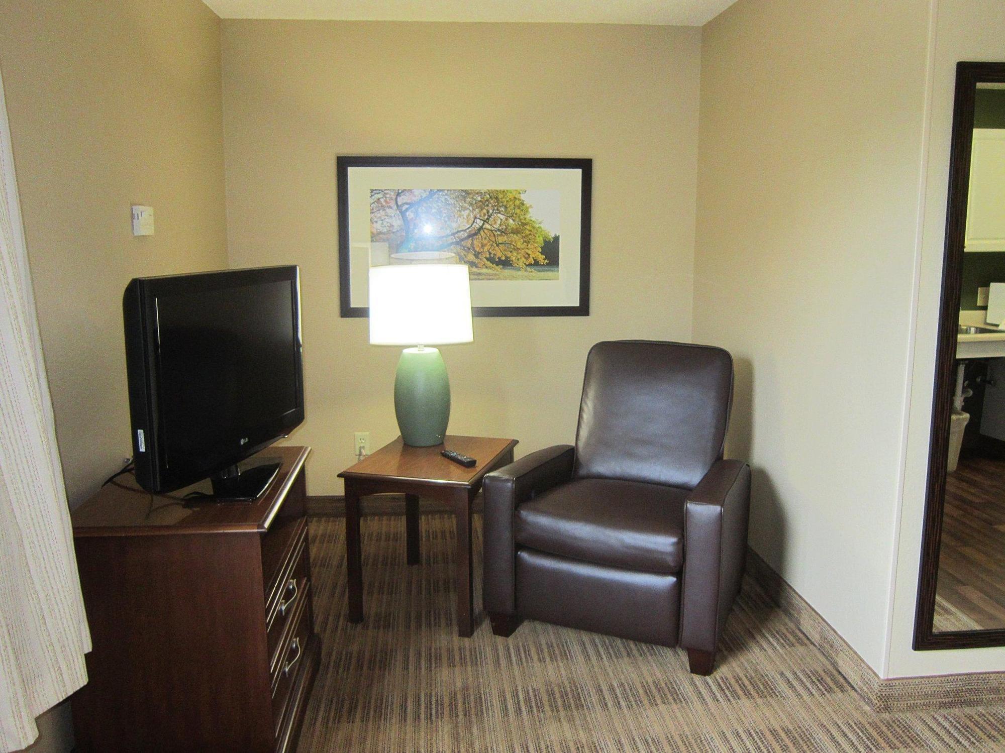 Extended Stay America Suites - Fayetteville - Fort Bragg Экстерьер фото